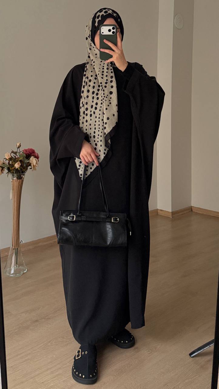Nero Abaya