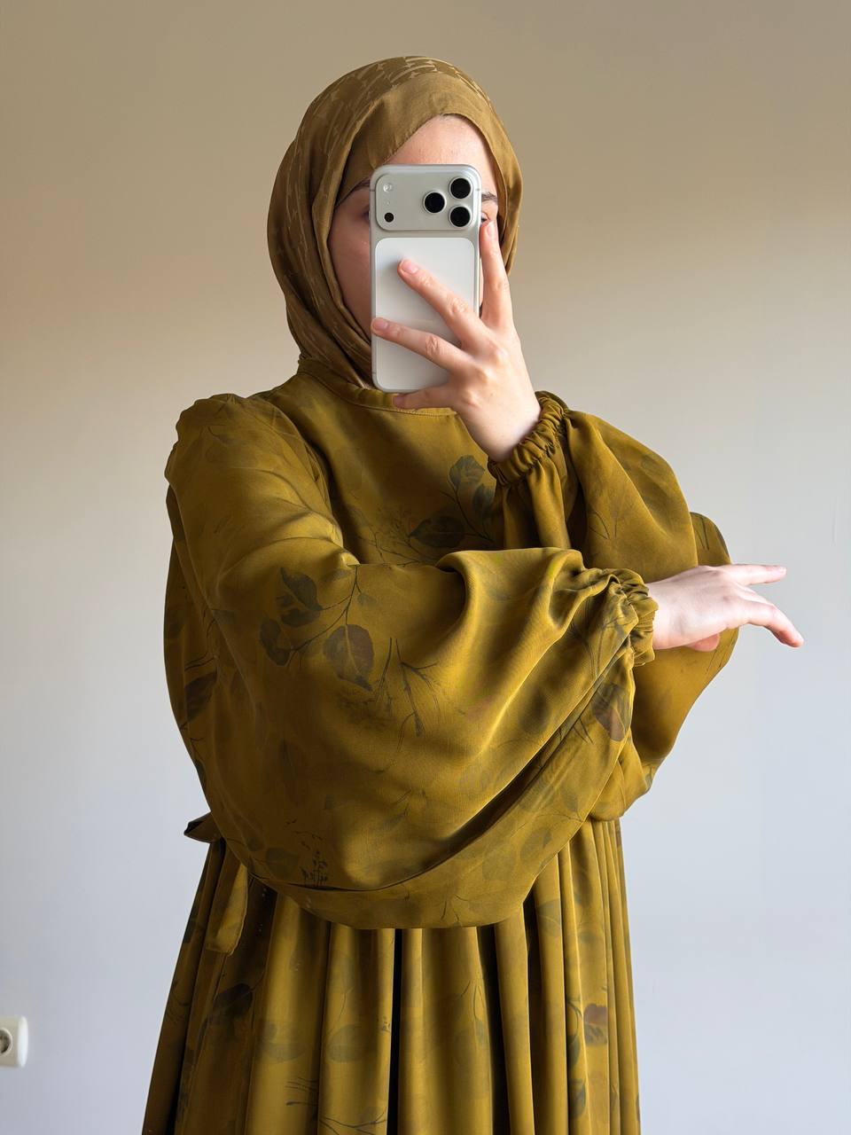Modal yağyeşili yaprak desen elbise